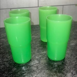 Vintage Tupperware 10 oz stacking tabletop tumblers Green Plastic. NWOT.